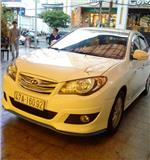 xe tự lái 4 chỗ số sàn huynhdai avante