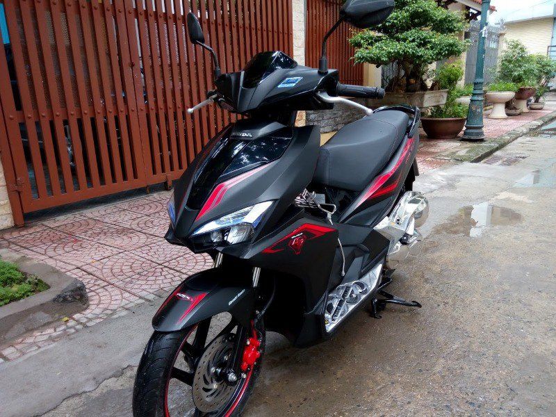 Thuê xe máy Air Blade 2019